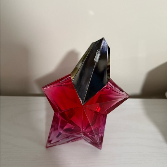 Angel Nova Mugler - Picture 2 of 5